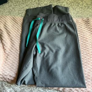 Figs graphite XS Livingstons